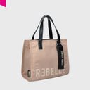 Kompakte REBELLE Poppy Nylon Mini Handtasche mit verstellbarem Schulterriemen und praktischem Innenfach
