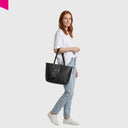 EMILY & NOAH LEWE Cityshopper gross