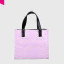 Kleine REBELLE Poppy Nylon Handtasche mit modernem Design und verstellbarem Schulterriemen