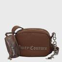 Braune Juicy Couture Jasmine Squared Crossbody Tasche aus Kunstleder mit verstellbarem Schulterriemen und silbernen Details
