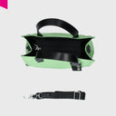 REBELLE Poppy Nylon kleine Handtasche aus robustem Nylon mit verstellbarem Schulterriemen und praktischem Innenfach