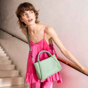 Kleine ABRO WILLOW Shopper Handtasche aus Leder in Dalia mit verstellbarem Schulterriemen und elegantem Design